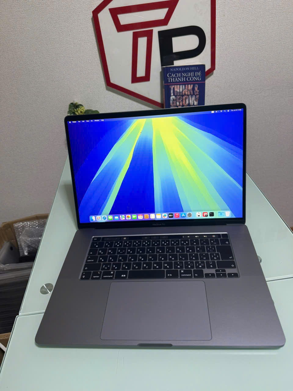 MacBook Pro i7 Radeon 5300M SSD512GB 高性能 Genuine Apple MacBook Pro 16